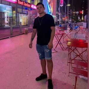 Meet your Posher, Diego